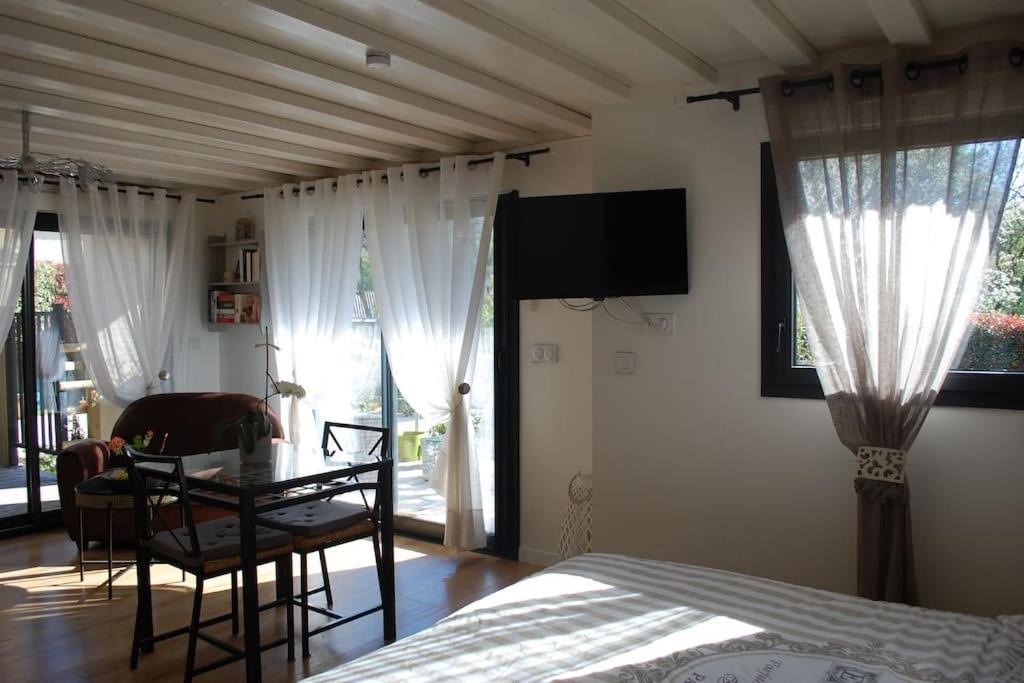Gite Le Logis Vallat Fuveau Exterior foto